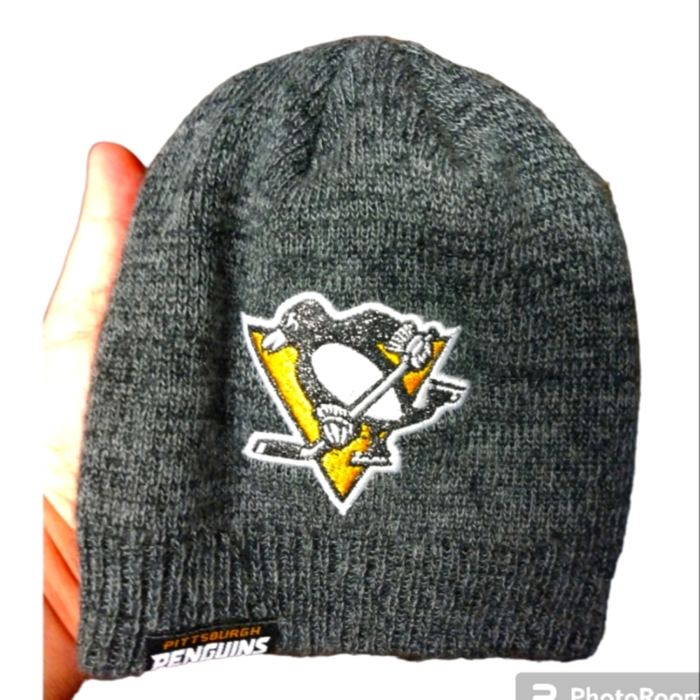 New Era Pittsburgh Penguins Youth Knit Cap